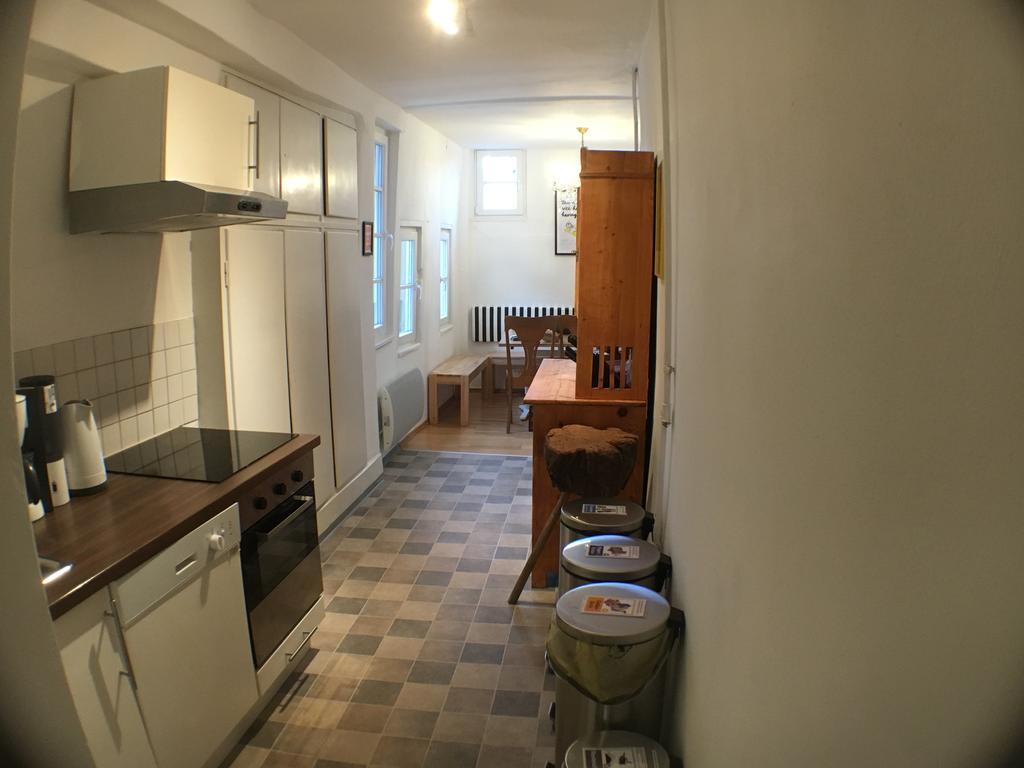 Privatzimmer In Bester Altstadtlage Tübingen Exterior foto