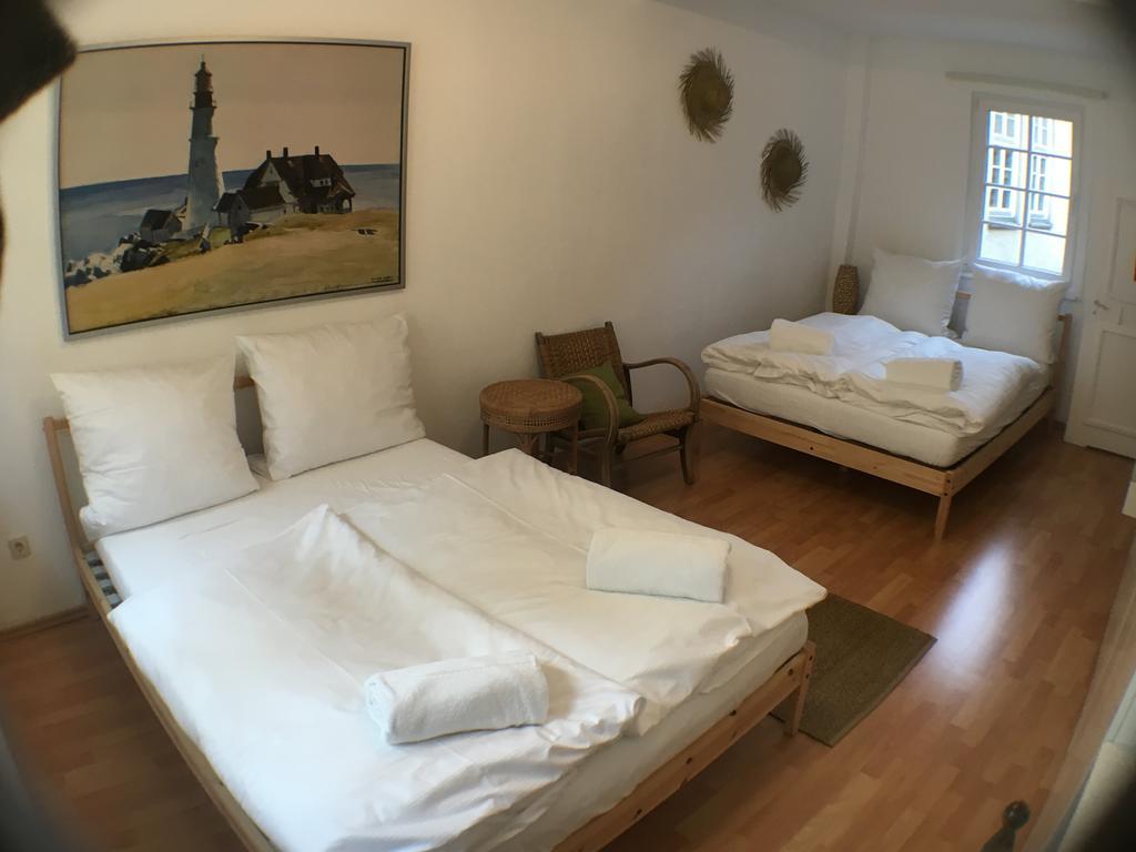 Privatzimmer In Bester Altstadtlage Tübingen Habitación foto
