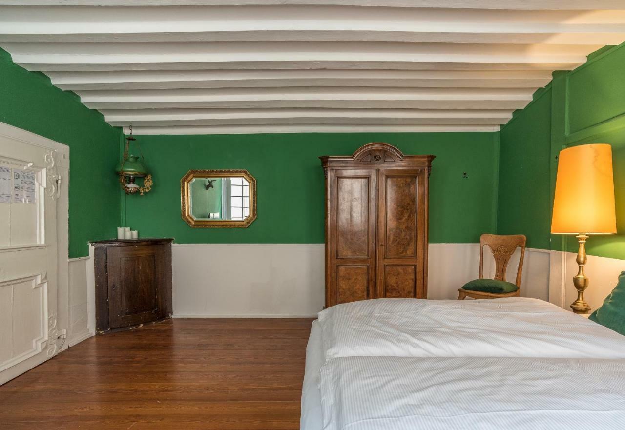 Privatzimmer In Bester Altstadtlage Tübingen Exterior foto