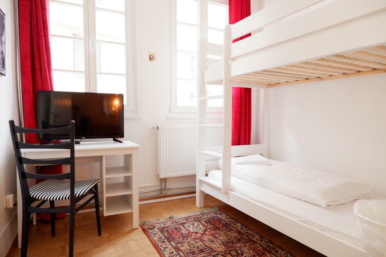 Privatzimmer In Bester Altstadtlage Tübingen Exterior foto