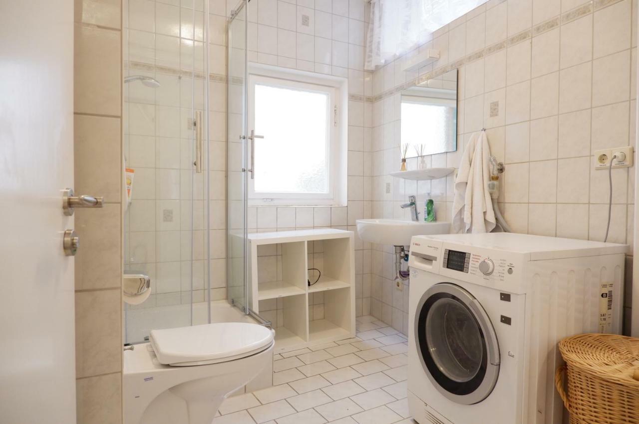 Privatzimmer In Bester Altstadtlage Tübingen Exterior foto